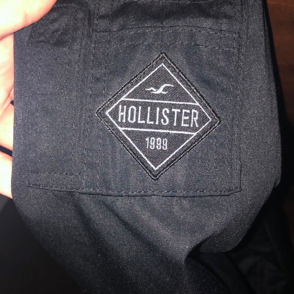 NEW! Hollister black fur lined hooded coat - Picture 4 of 9